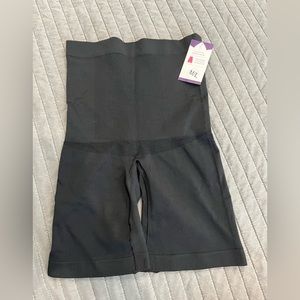 shapermint high waisted shaper short size M/L, NWT, black